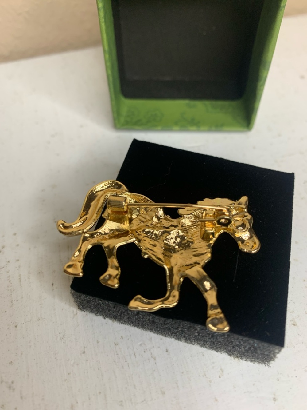 EQUESTRIAN Black and Gold Horse Brooch with Crystal Accents - Picture 4 of 4